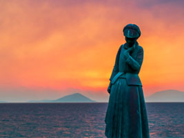 Mana Statue 